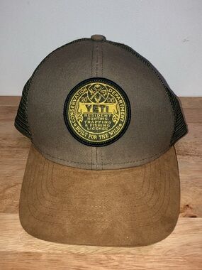 Yeti Brown and Olive Green Mesh Trucker Hat Cap Excellent Condition